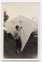Woman-w-kite-1947.gif